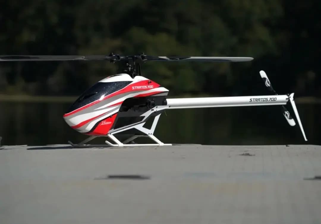 Pre orden de XLPower Stratos 700 Helicopter Kit sin palas